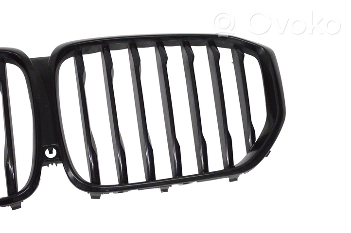 BMW X5 G05 Maskownica / Grill / Atrapa górna chłodnicy 7454888