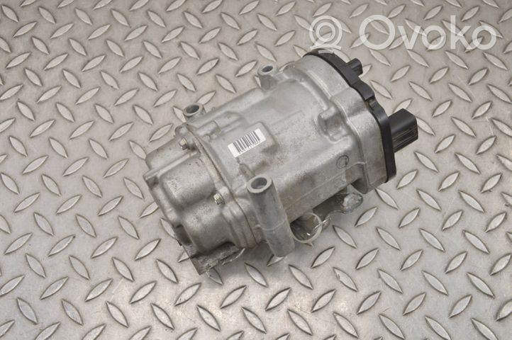 Toyota Prius (XW50) Air conditioning (A/C) compressor (pump) 0424000021