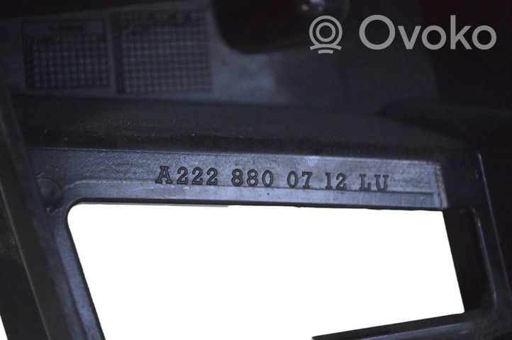 Mercedes-Benz S W222 Staffa angolare del supporto di montaggio del paraurti A2228800712