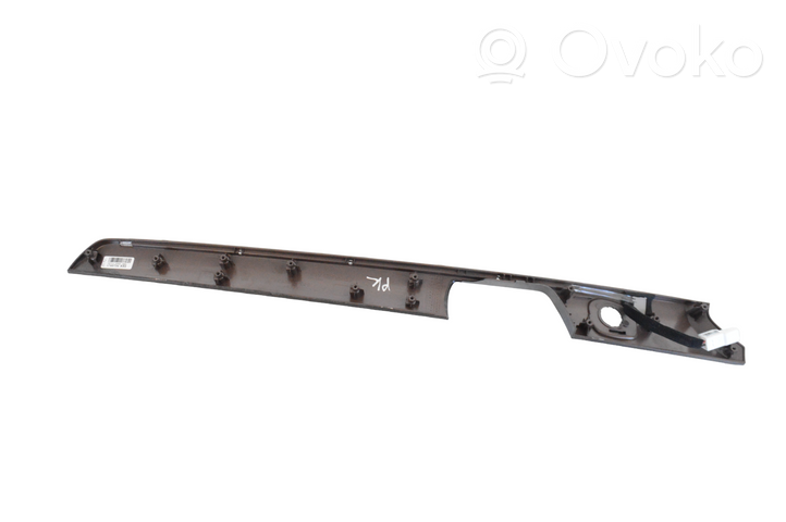 KIA Sorento Moulure/baguette de porte avant 823322P020