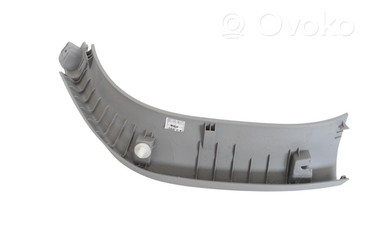 KIA Sorento Garniture de hayon 817302P500