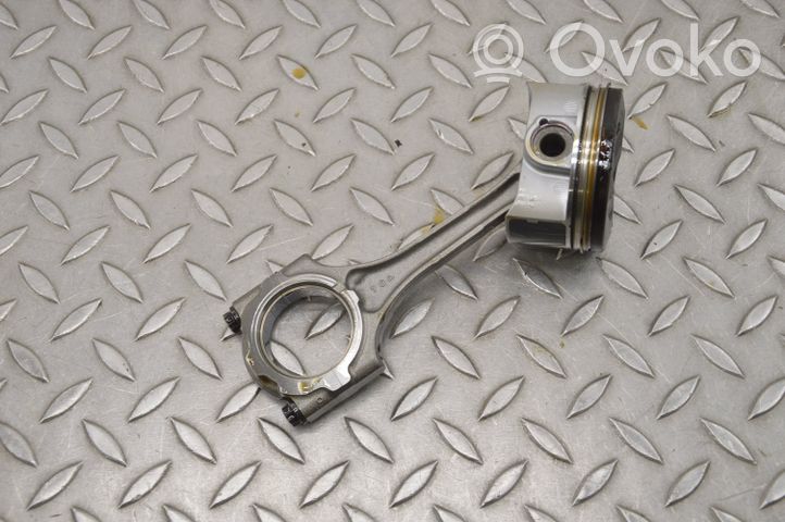 Toyota Corolla E210 E21 Piston 010833