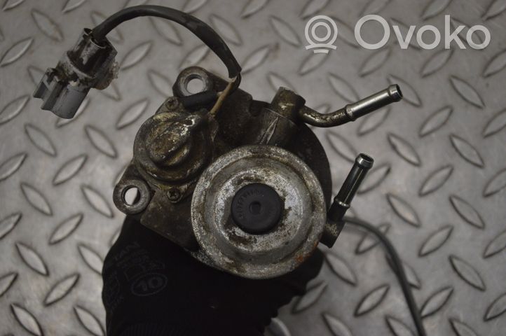 Subaru Outback (BS) Filtre à carburant 42072AJ100