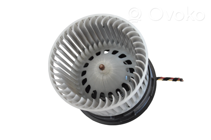 Citroen C4 III e-C4 Ventola riscaldamento/ventilatore abitacolo A0095V01