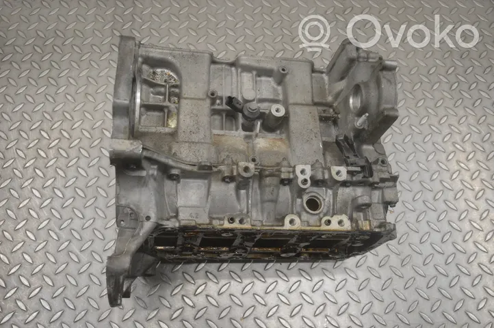 Citroen DS5 Engine block 5F01