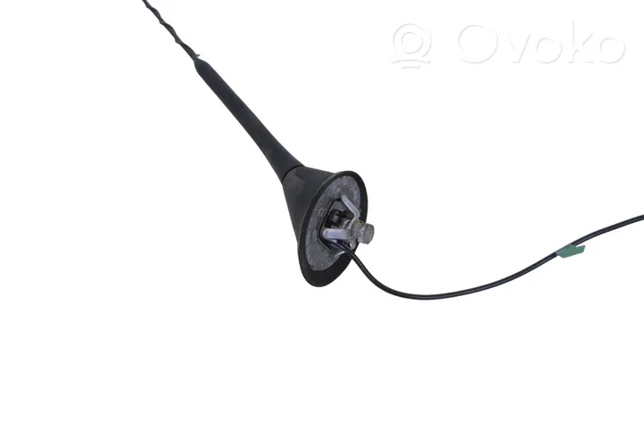 Fiat 500L Antena (GPS antena) 