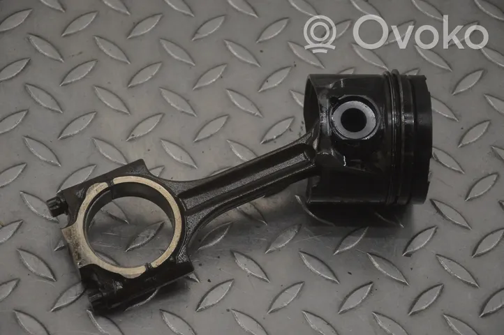 Volvo XC90 Piston 