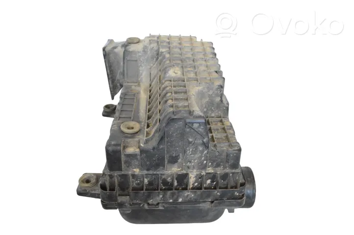 Dodge RAM Oro filtro dėžė 53032043AB