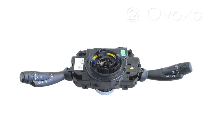 Volvo XC40 Leva/interruttore dell’indicatore di direzione e tergicristallo 32266827