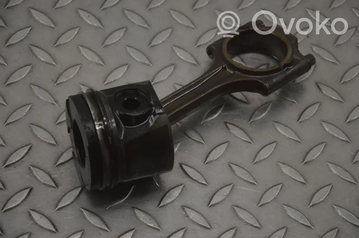 Volvo XC90 Piston 