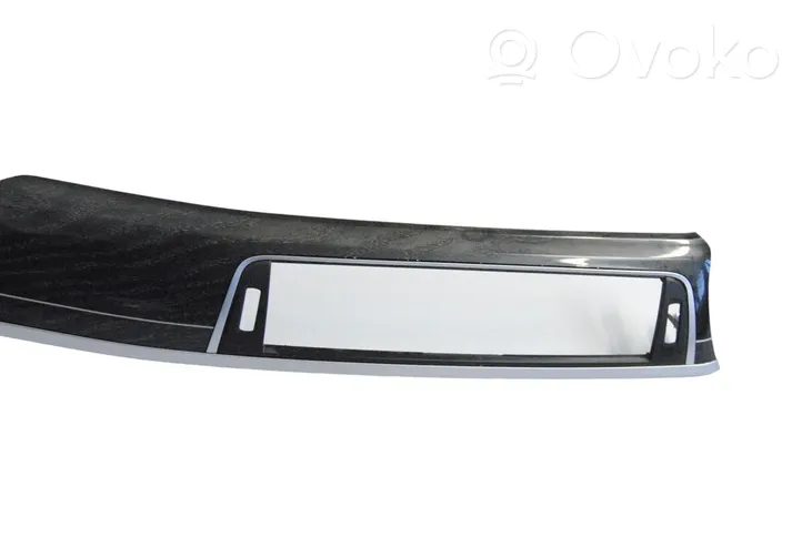 BMW 4 F32 F33 Rivestimento del vano portaoggetti del cruscotto 9357932