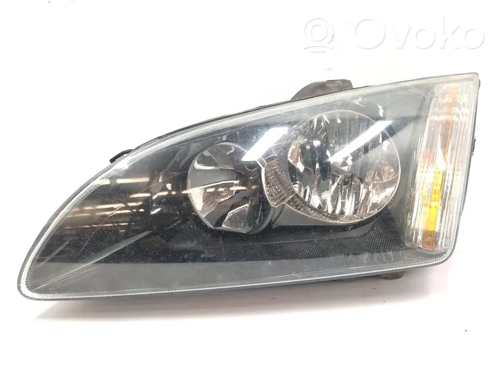 Ford Focus Lampa przednia 1480996