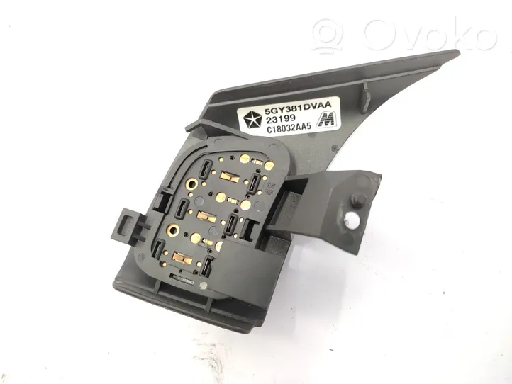 Jeep Grand Cherokee (WJ) Interruttore di controllo dell’audio 5GY381DVAA