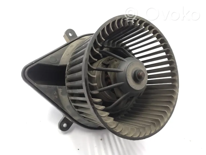 Renault Master II Soplador/ventilador calefacción 7701044126