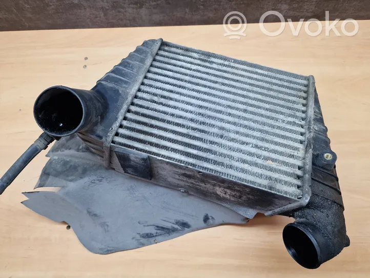 Audi A6 S6 C4 4A Chłodnica powietrza doładowującego / Intercooler 4A0145805K