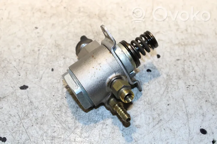 Volkswagen Tiguan Pompe d'injection de carburant à haute pression 03C127026D