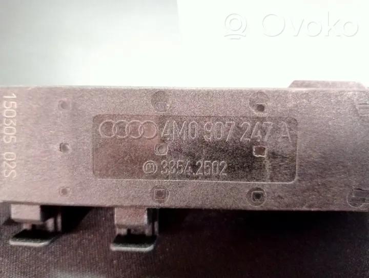 Audi A4 S4 B9 Antena radiowa 4M0907247