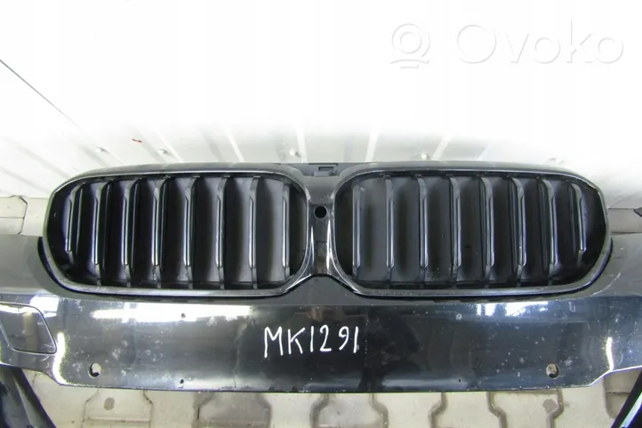 BMW 5 G30 G31 Etupuskuri 5111-8098644