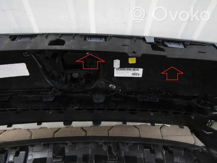 Volvo XC40 Zderzak przedni 31690933