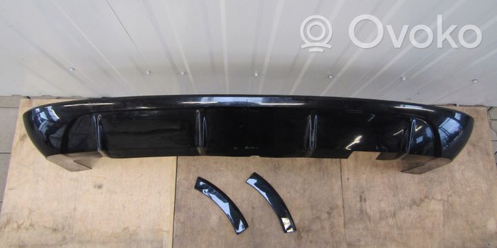 Skoda Fabia Mk2 (5J) Moulure inférieure de pare-chocs arrière 5j9807796a