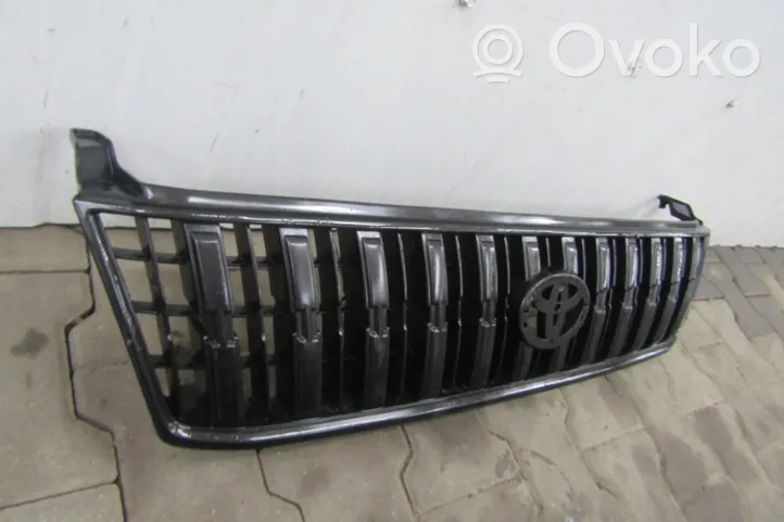 Toyota Land Cruiser (J200) Griglia anteriore 