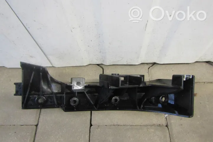 Audi Q8 Soporte de montaje del parachoques trasero 4M8807348