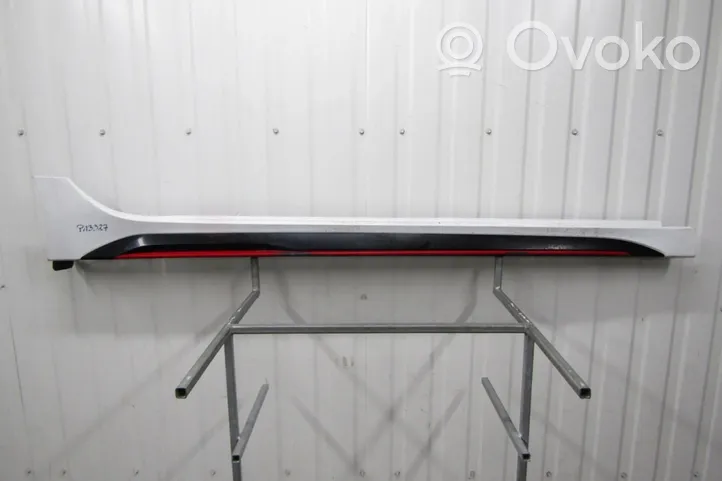 KIA Ceed Front sill (body part) 87754