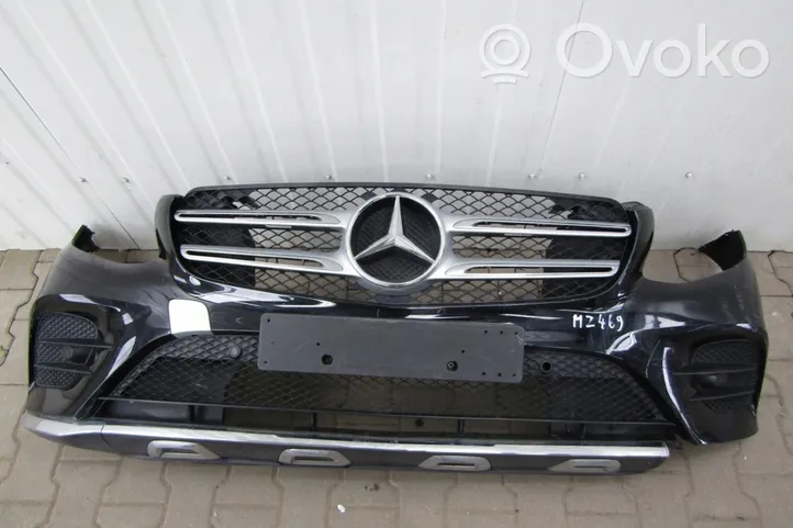 Mercedes-Benz GLC AMG Zderzak przedni Zderzak