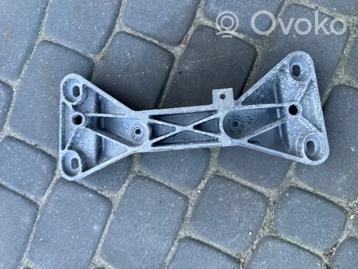 BMW 4 F32 F33 Supporto di montaggio scatola del cambio 