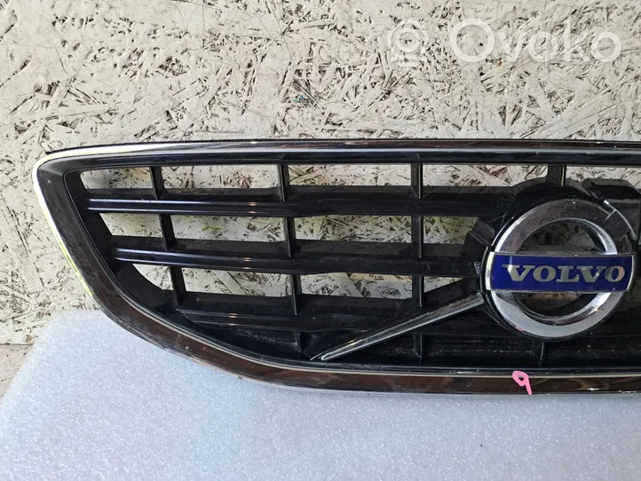 Volvo V40 Grille de calandre avant Volvo