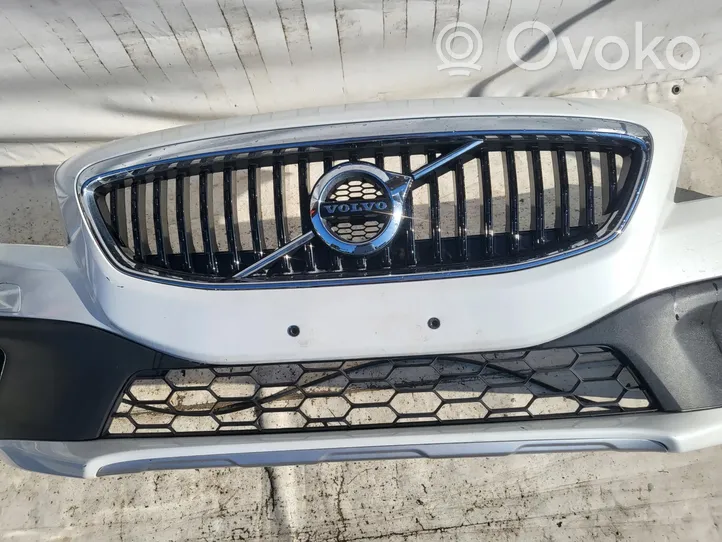 Volvo V40 Cross country Front bumper VOLVO