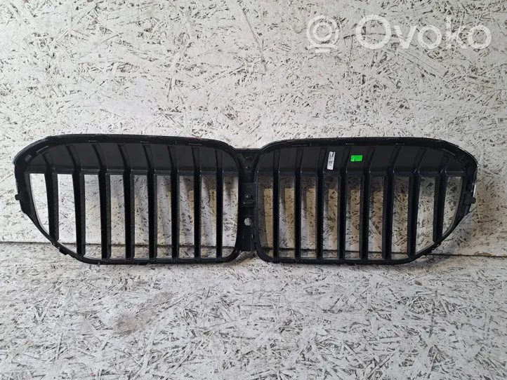 BMW 7 G11 G12 Grille calandre supérieure de pare-chocs avant BMW