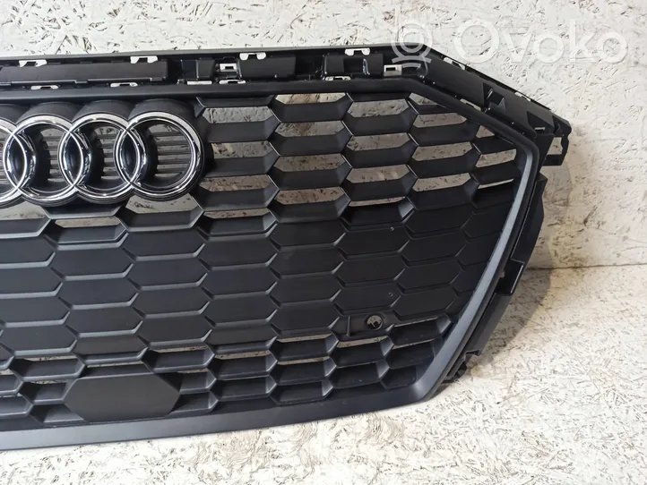 Audi A3 8Y Maskownica / Grill / Atrapa górna chłodnicy 