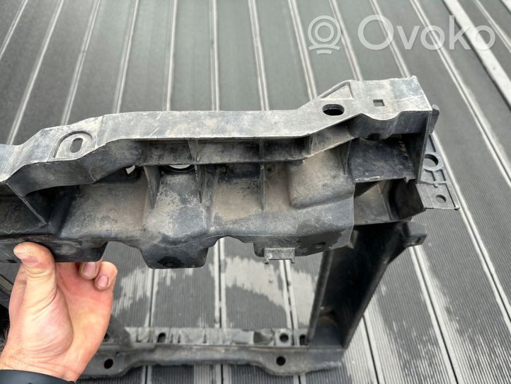 Citroen C3 Support de radiateur sur cadre face avant 9673228480