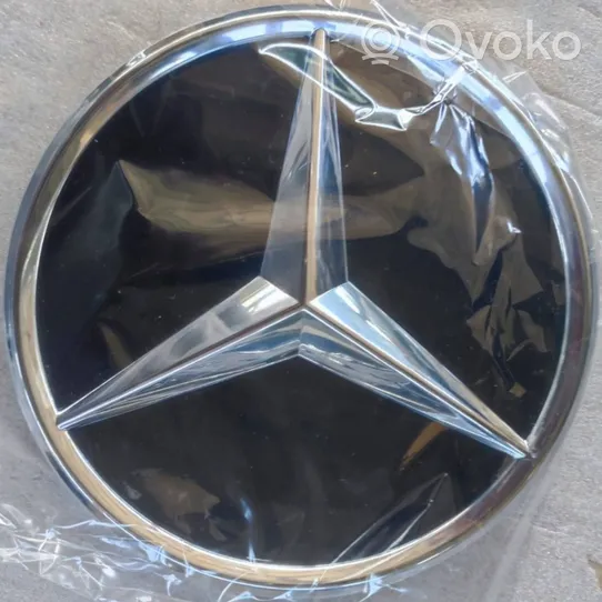 Mercedes-Benz B W247 Gamintojo ženkliukas A0008880400