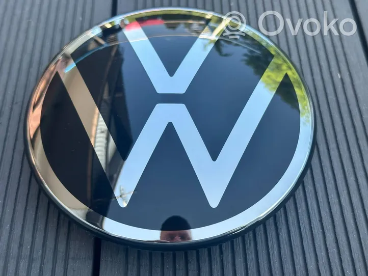 Volkswagen Golf VIII Mostrina con logo/emblema della casa automobilistica 5H0853601M
