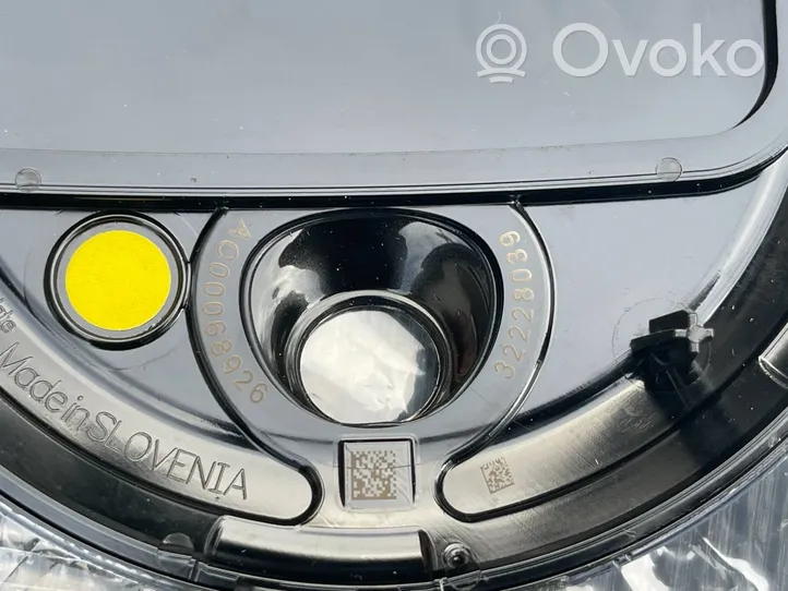 Volvo S90, V90 Mostrina con logo/emblema della casa automobilistica 