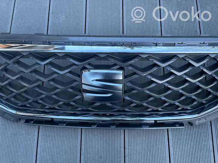 Seat Tarraco Grille calandre supérieure de pare-chocs avant 5FJ853654B