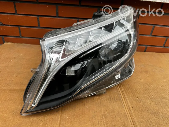 Mercedes-Benz Vito Viano W447 Lampa przednia A4479061401