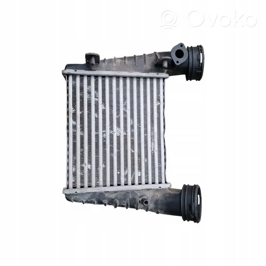 Volkswagen PASSAT B5.5 Radiatore intercooler 8D0145805D