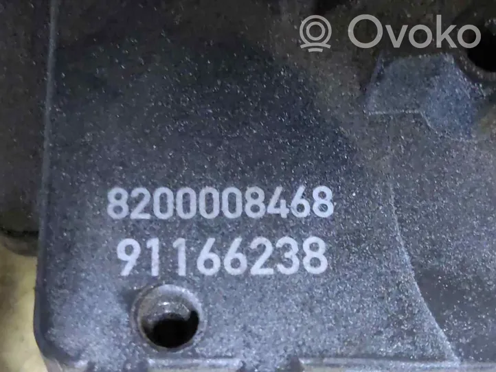 Opel Vivaro Zamek klapy tylnej bagażnika 8200008468