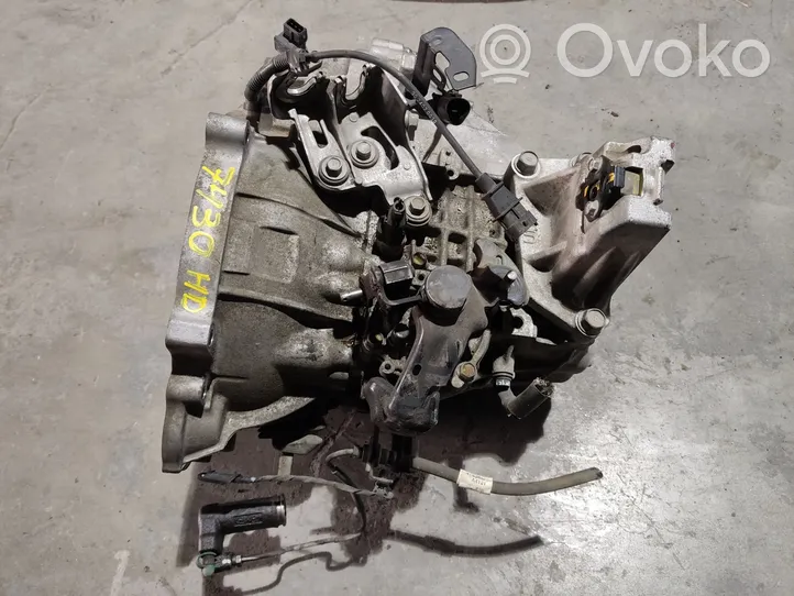 KIA Carens III Mechaninė 5 pavarų dėžė 4311532340