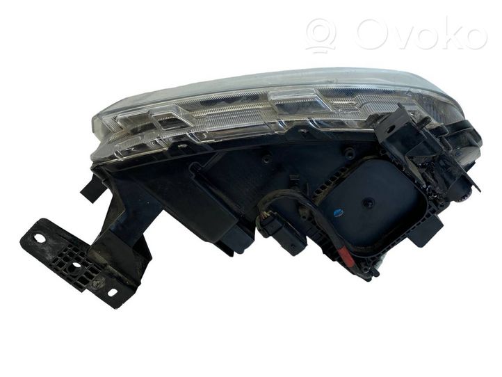 Ford Ranger Lampa przednia 6569547854