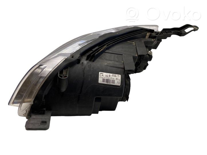 Peugeot 301 Lampa przednia 9675138980