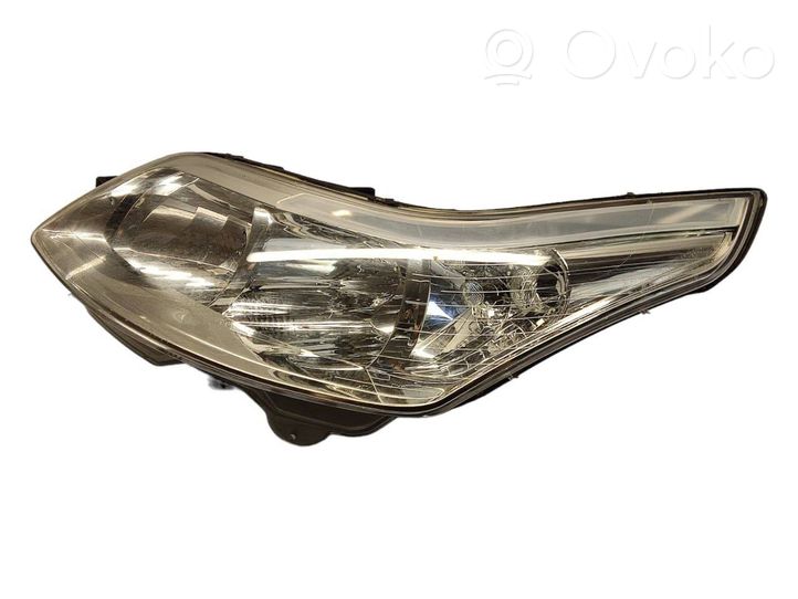 Citroen C4 I Lampa przednia 9646893980