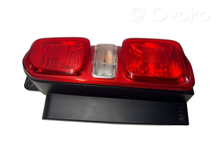 Citroen Jumpy Luci posteriori 9808243080