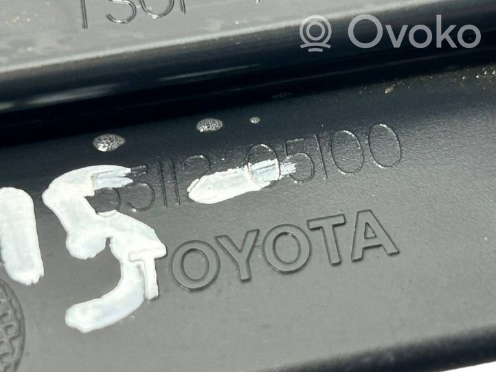 Toyota Avensis T270 Etupuskurin alempi jäähdytinsäleikkö 5311205100
