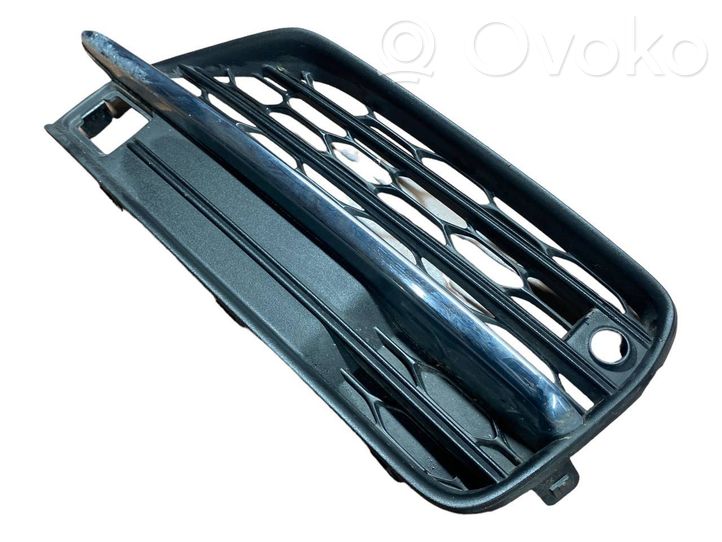 31383869 Volvo XC90 Front fog light trim/grill, 45.00 € | RRR 