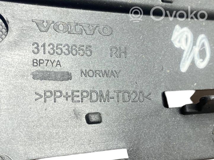 Volvo S60 Etupuskurin jakajan koristelista 31353655