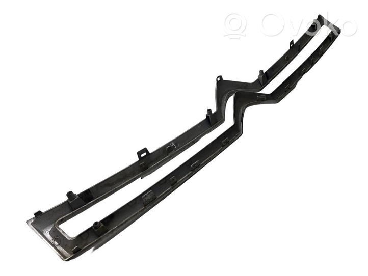 Citroen Berlingo Modanatura separatore del paraurti anteriore 9810964977